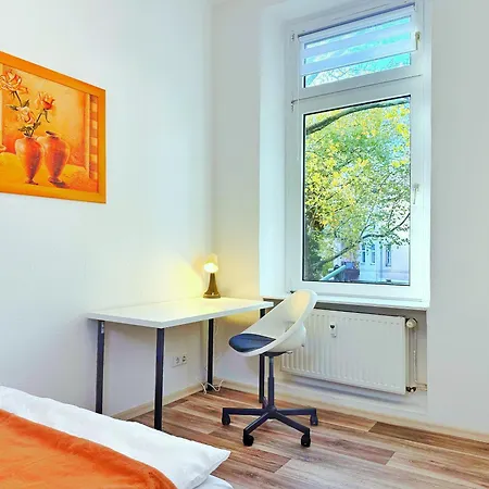 2-sz-komfort-apartment Bis 5 Pers - Naehe Hbf & Messe Dus Lejlighed Krefeld