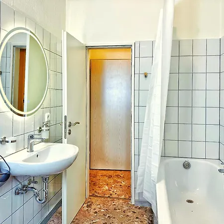 2-sz-komfort-apartment Bis 5 Pers - Naehe Hbf & Messe Dus Lejlighed