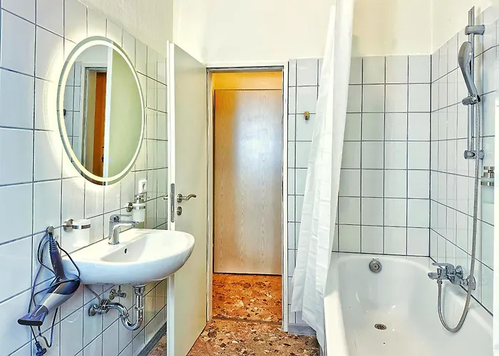 2-sz-komfort-apartment Bis 5 Pers - Naehe Hbf & Messe Dus Lejlighed